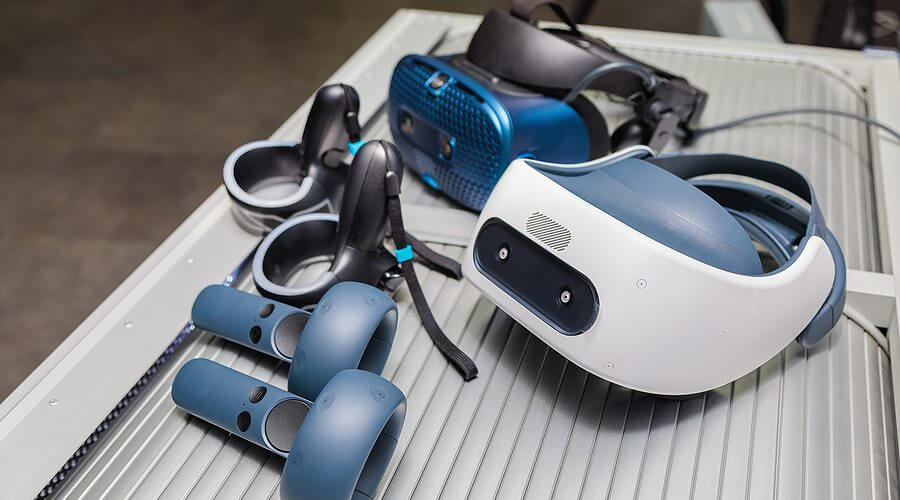 Virtual Reality Helmet VR Headset Hand Controllers